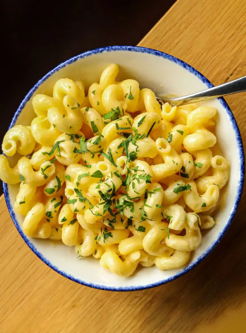 Best Ways To Reheat Mac and Cheese