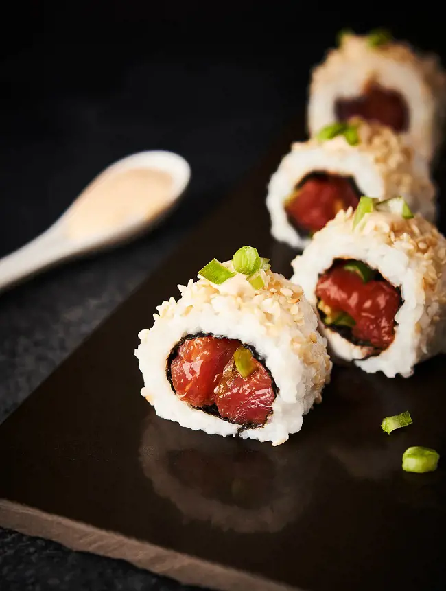 Spicy Tuna Roll is perfect for tuna lover, it is also very healthy food for health